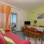 By The Sea Podgora, Makarska - 23678 شقة *